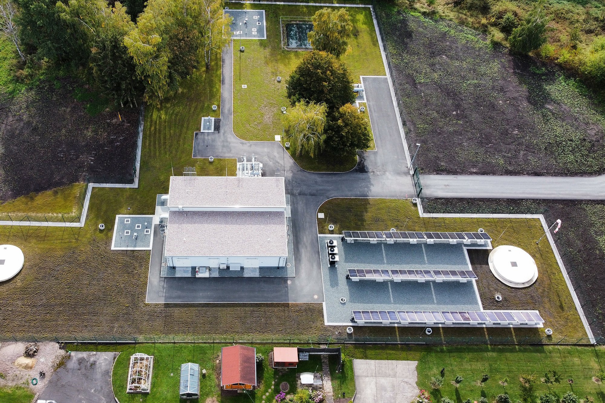 Construction of gas pressure regulating and metering station Burggraf-Bernsdorf (Germany)